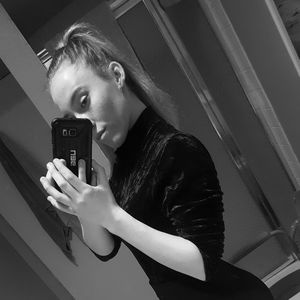 Meet your Posher, Leeann